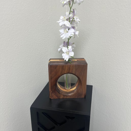 Vase 02 | Samek Carpentry | The Corner Collective