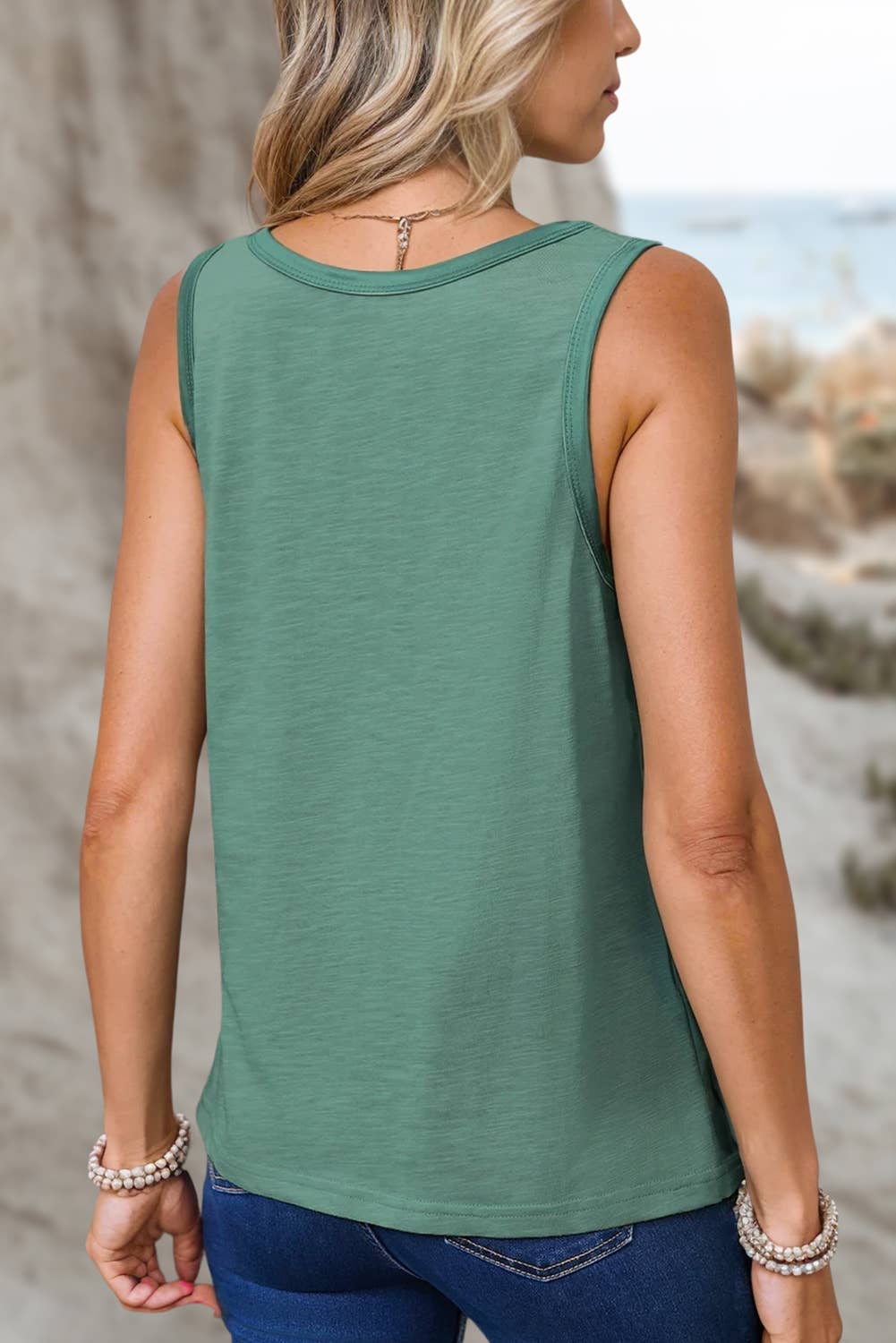 Metallic Sheen Edge Scoop Neck Tank - Green