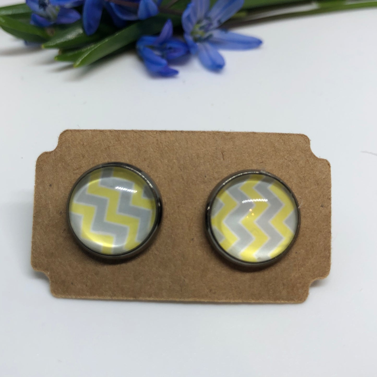 Druzy Stud Earrings - Yellow & Grey Chevron - Last One - OneSize