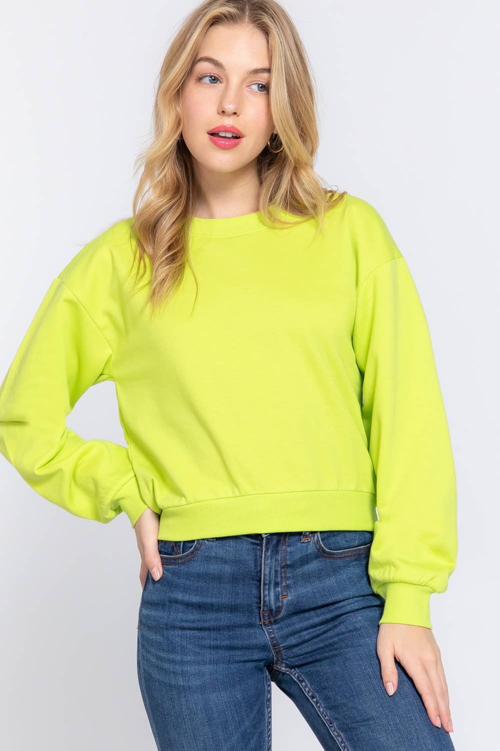 Long Sleeve Round Neck Crop Sweatshirt - Lime