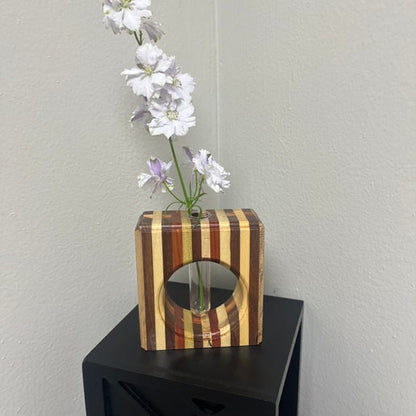 Vase 01 | Samek Carpentry | The Corner Collective