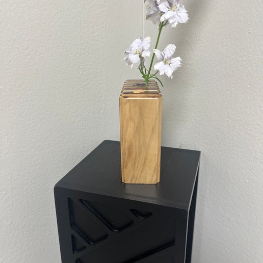Vase 01 | Samek Carpentry | The Corner Collective