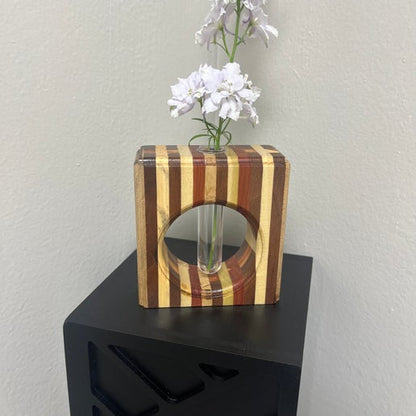 Vase 01 | Samek Carpentry | The Corner Collective