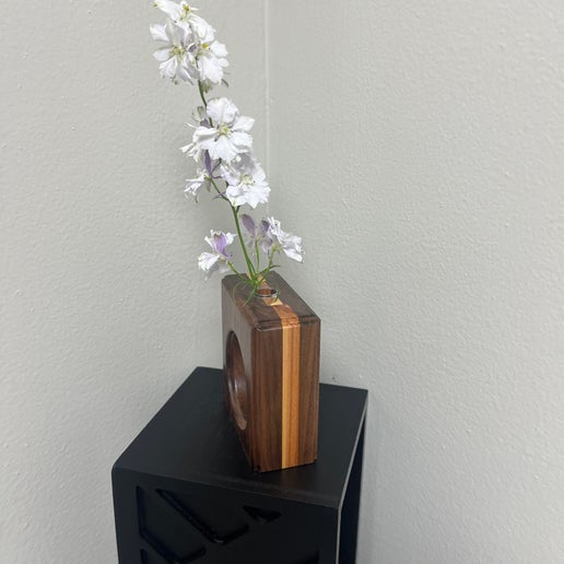 Vase 02 | Samek Carpentry | The Corner Collective