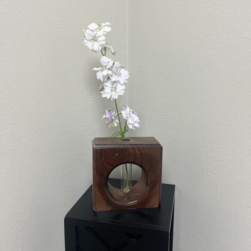 Vase 07 | Samek Carpentry | The Corner Collective