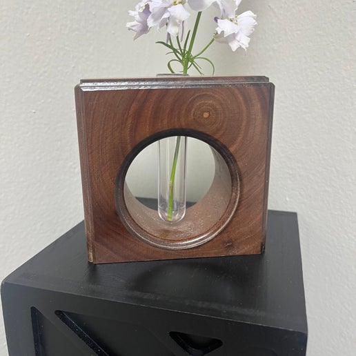 Vase 07 | Samek Carpentry | The Corner Collective