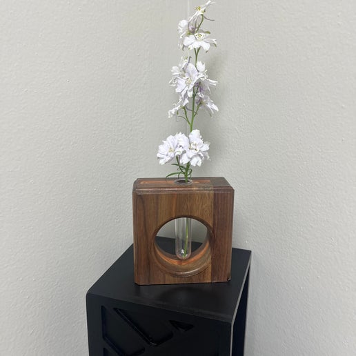 Vase 09 | Samek Carpentry | The Corner Collective