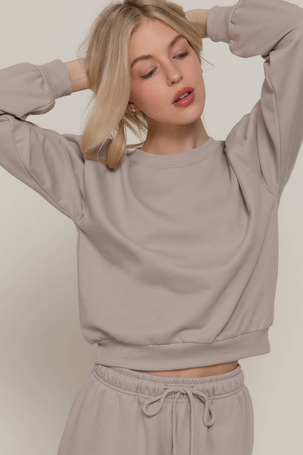 Long Sleeve Round Neck Crop Sweatshirt - Antique Taupe