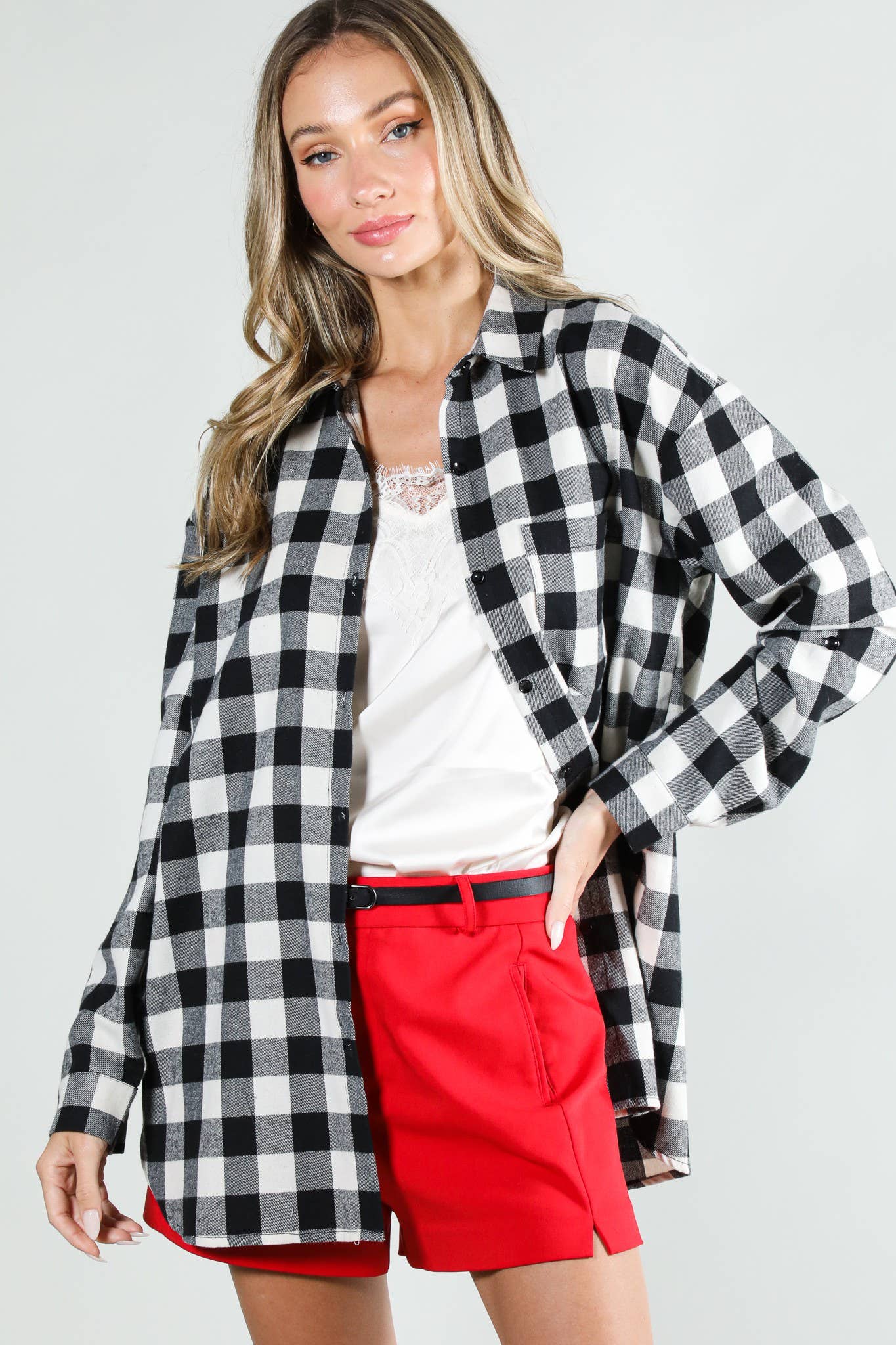 Long sleeve plaid button-up shirt in black and white — Open